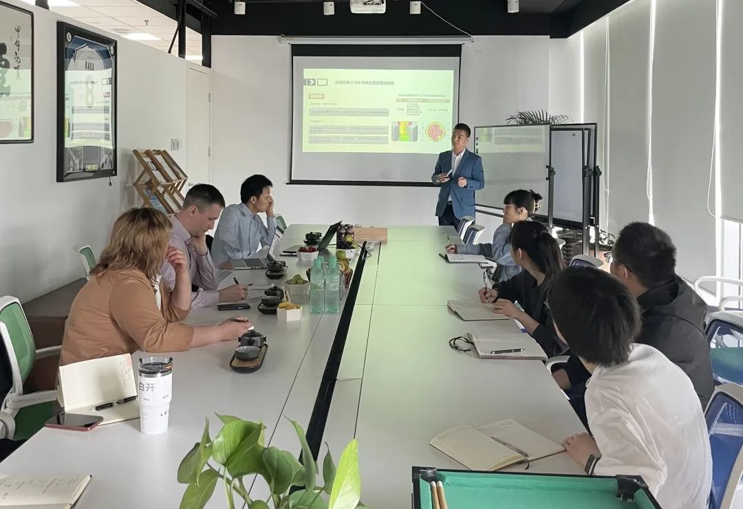 <a href='http://m.yspmgs.com/Ppzq/atomtex.html'>白俄羅斯ATOMTEX</a>的IVAN MIAKOTA