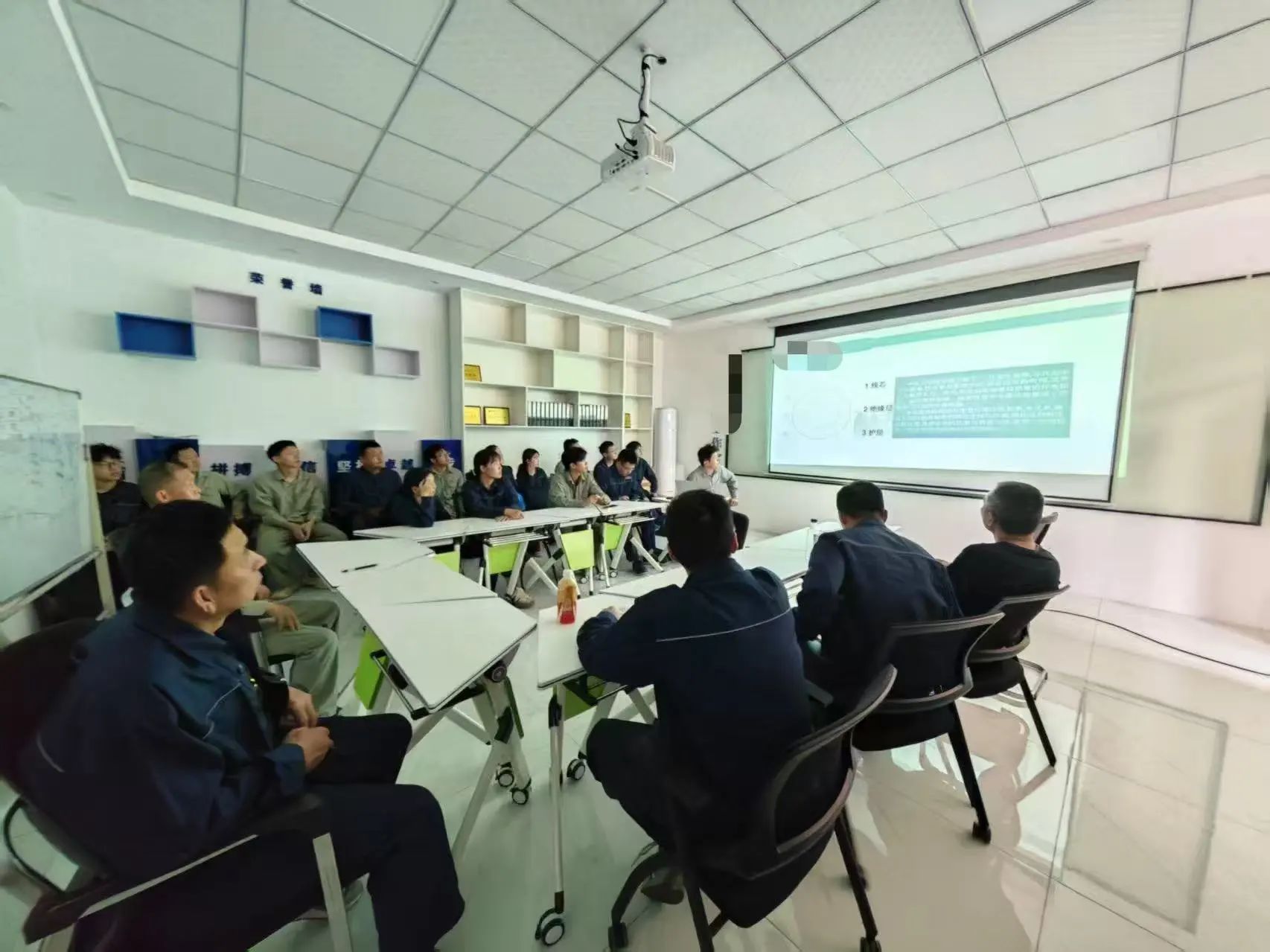 <a href='http://m.yspmgs.com/Ppzq/ersted.html'>電纜故障定位儀</a>檢測培訓